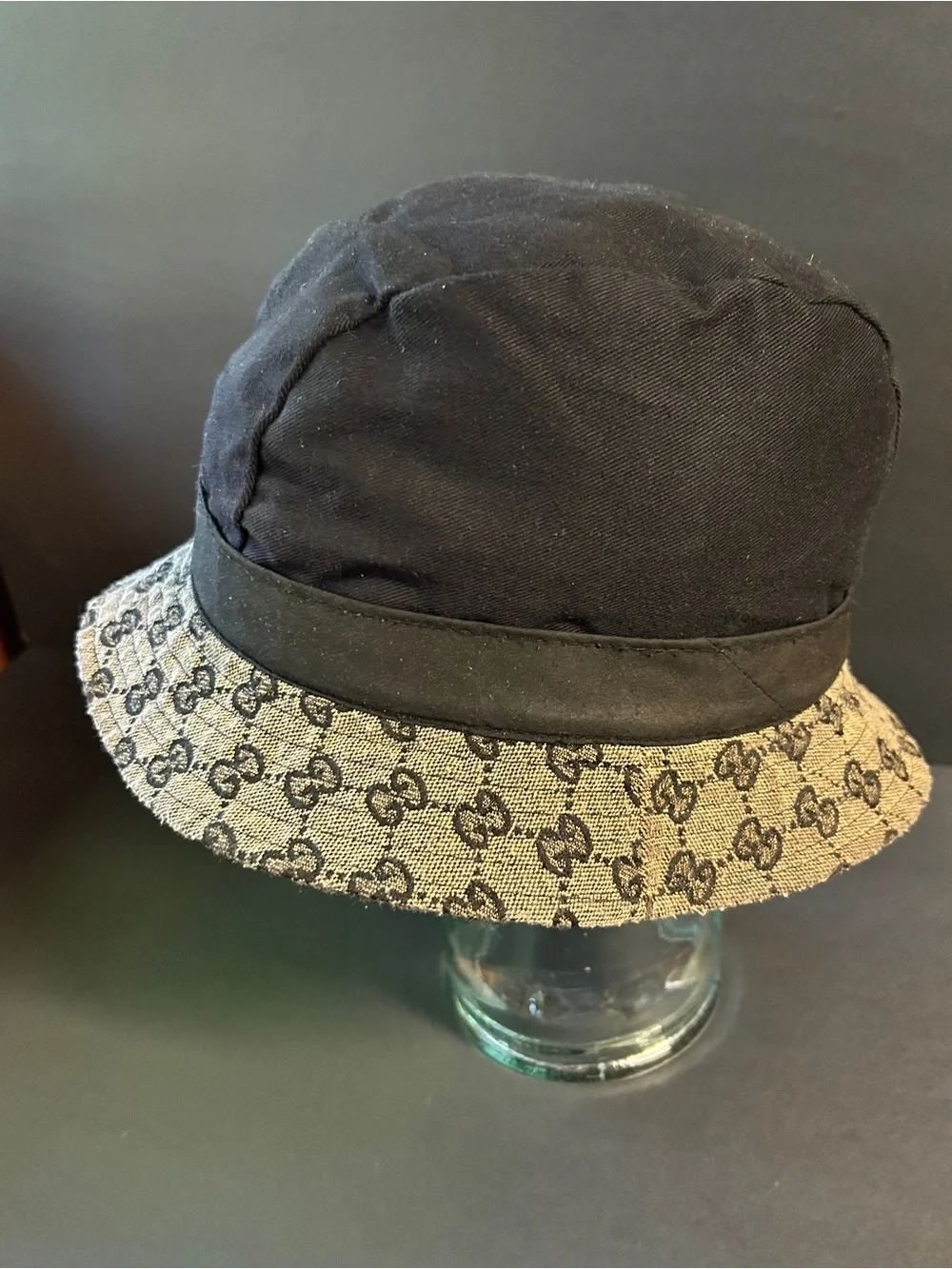 Authentic Gucci Bucket Hat - Men - Size L - Great Condition